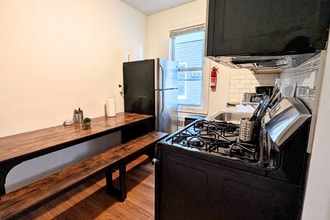 108 Gotthart St in Newark, NJ - Building Photo - Building Photo