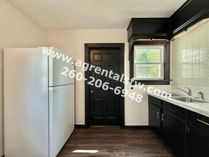 3222 Felician St in Fort Wayne, IN - Building Photo - Building Photo