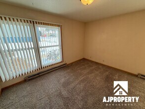 812 Canyon Ave in Garretson, SD - Building Photo - Building Photo