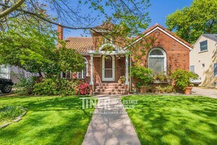 842 42nd St in Sacramento, CA - Building Photo