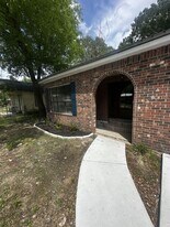 208 Wilbert Dangerfield Dr in Hammond, LA - Building Photo