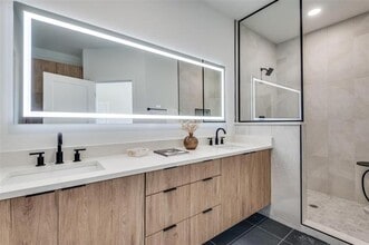 7305 Flyers Wy in Dallas, TX - Building Photo - Building Photo