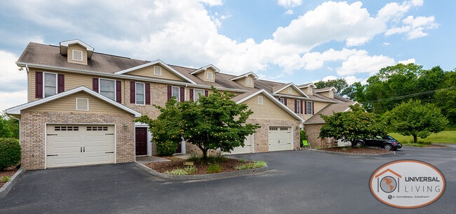 Cherry Grove Condominiums in Piney Flats, TN - Building Photo - Building Photo
