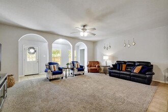 2354 Oak Pebble in New Braunfels, TX - Building Photo - Building Photo