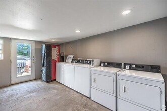 301 W Leuda St in Fort Worth, TX - Building Photo - Building Photo