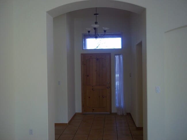 11004 Catamount Dr NW in Albuquerque, NM - Building Photo - Building Photo