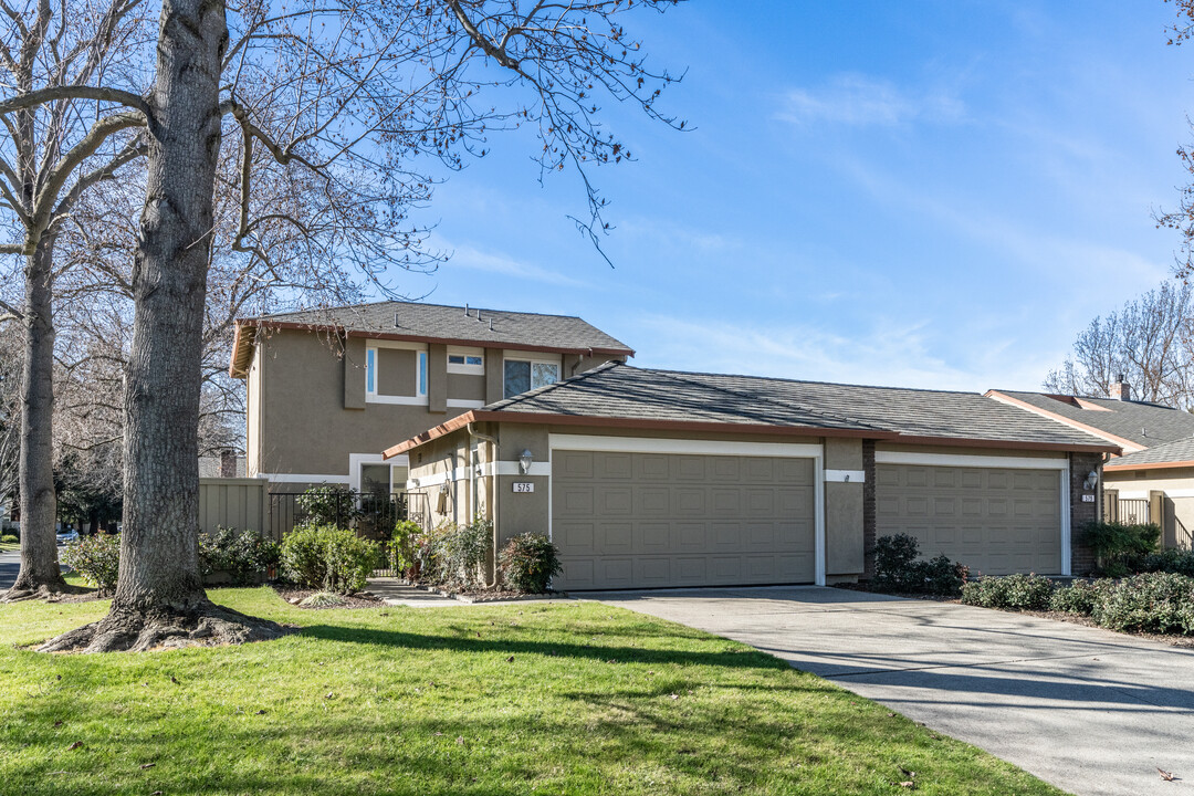 Bancroft Village in Walnut Creek, CA - Building Photo