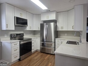 103 W 15th St in Rincon, GA - Building Photo - Building Photo