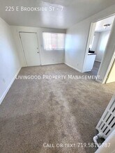 225 E Brookside St in Colorado Springs, CO - Building Photo - Building Photo