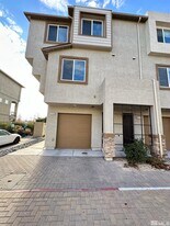 3149 Sterling Ridge Cir in Sparks, NV - Building Photo