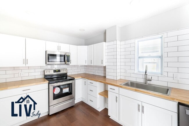 property at 1212 S Keystone Ave