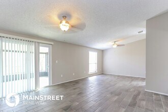 1209 Hawley Ct in Valrico, FL - Building Photo - Building Photo