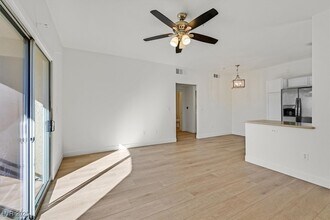 2291 W Horizon Ridge Pkwy in Henderson, NV - Building Photo - Building Photo