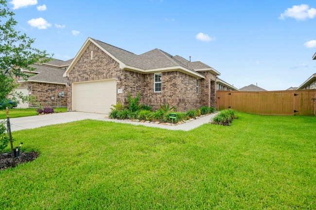 6713756959 A in Rosharon, TX - Building Photo - Building Photo