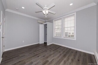 726 Howell Ave in Riverhead, NY - Building Photo - Building Photo