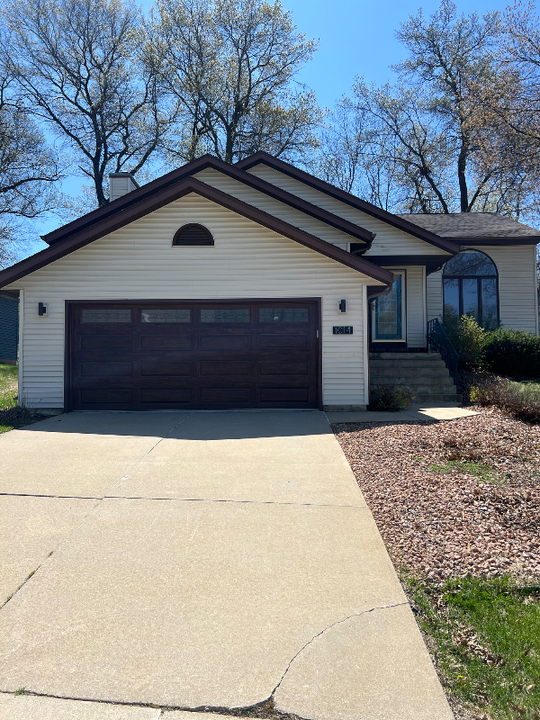 1014 Northway Ln NE in Rochester, MN - Building Photo