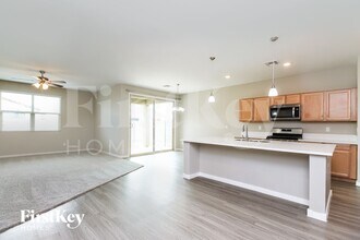 7177 E Bobwhite Ct in San Tan Valley, AZ - Foto de edificio - Building Photo