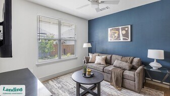 9600 Vista Grande Blvd in Fort Worth, TX - Building Photo