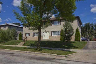 7730 W Bender Ave Apartamentos