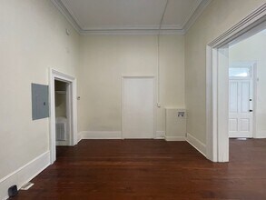 1065 College St in Macon, GA - Building Photo - Building Photo