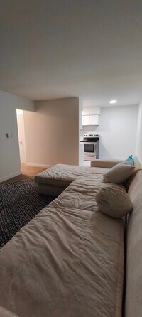 605 N Wolf Rd photo'