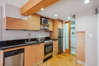 2124 Hyde St in San Francisco, CA - Building Photo - Building Photo