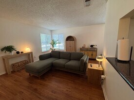 3202 Cougar Trail, Unit C in Bryan, TX - Building Photo
