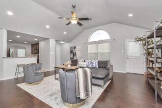 2411 Zephyr Ln in Rosenberg, TX - Building Photo - Building Photo