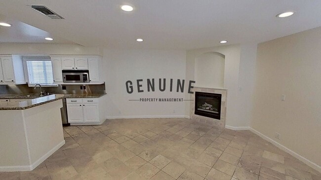 1224 W Balboa Blvd in Newport Beach, CA - Building Photo - Building Photo