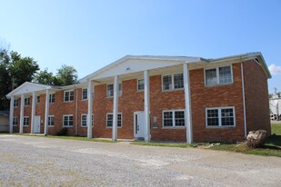 1613 S Green River Rd in Evansville, IN - Building Photo