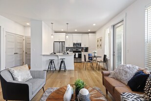 Alante Homes at Lake Hazel in Boise, ID - Building Photo