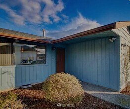 1806 N 40th Pl in Mount Vernon, WA - Building Photo - Building Photo
