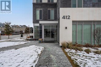 412 Silver Maple Rd in Oakville, ON - Building Photo - Building Photo