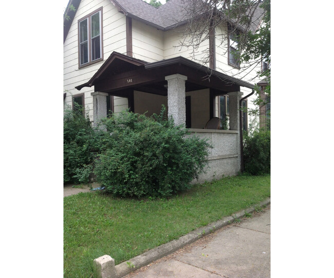 property at 1101 Tippecanoe St
