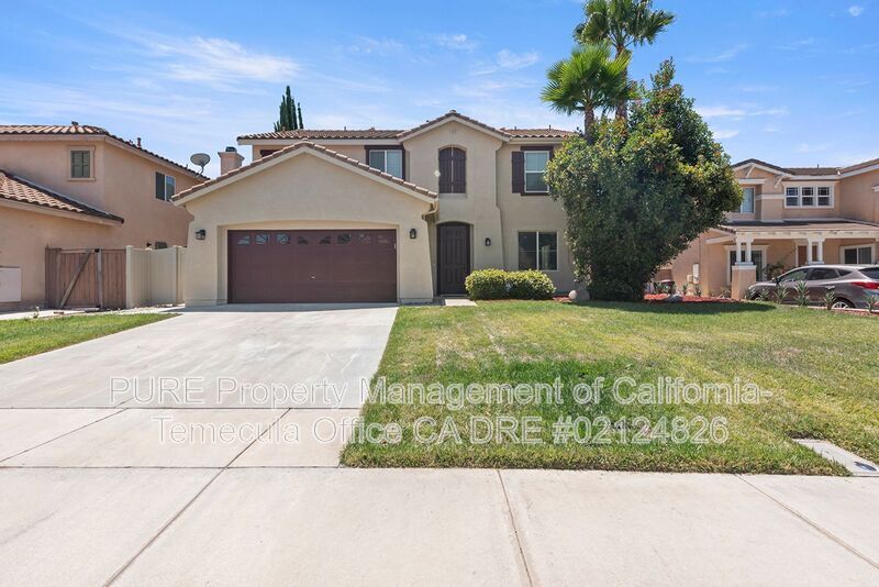 29193 Via Espada in Murrieta, CA - Building Photo