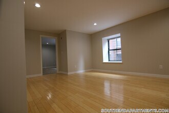 1661 Washington St in Boston, MA - Building Photo - Building Photo