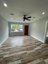 425 Plymouth St in Houston, TX - Building Photo - Building Photo