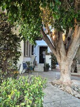 861 N Alexandria Ave, Unit 861 in Los Angeles, CA - Foto de edificio - Building Photo