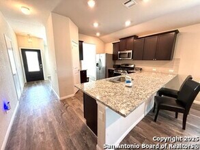 807 Blue Lndg in San Antonio, TX - Building Photo - Building Photo