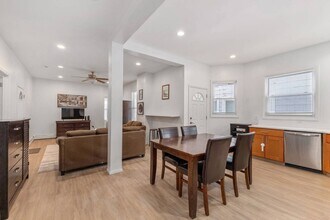 2210 15th St in Troy, NY - Building Photo - Building Photo