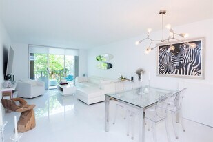 3581 S Ocean Blvd in Palm Beach, FL - Building Photo