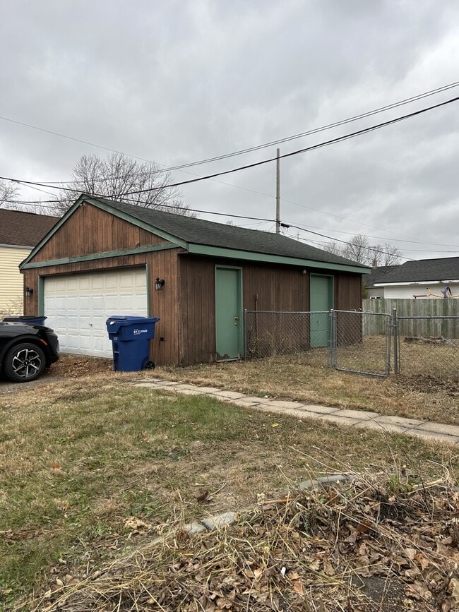 701 9th Ave N in St. Cloud, MN - Foto de edificio - Building Photo