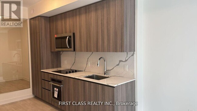 15 Richardson St in Toronto, ON - Building Photo - Building Photo