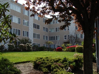 The Elms Apartments in Everett, WA - Building Photo - Building Photo