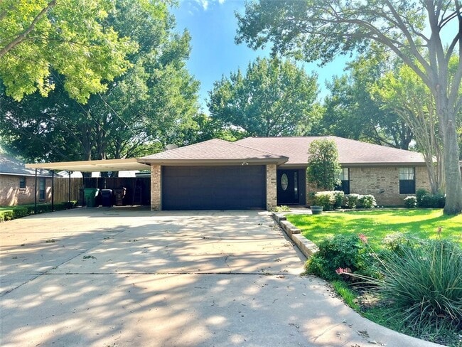 property at 1328 Kings Row