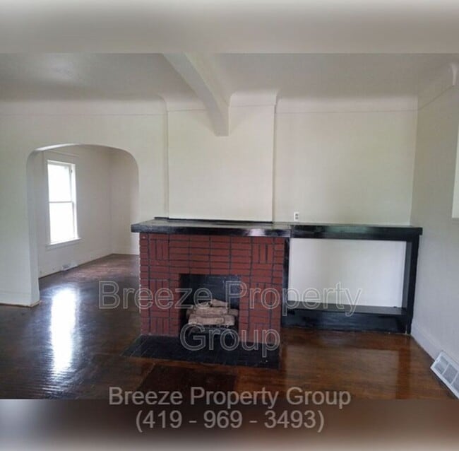 property at 713 Orchard St