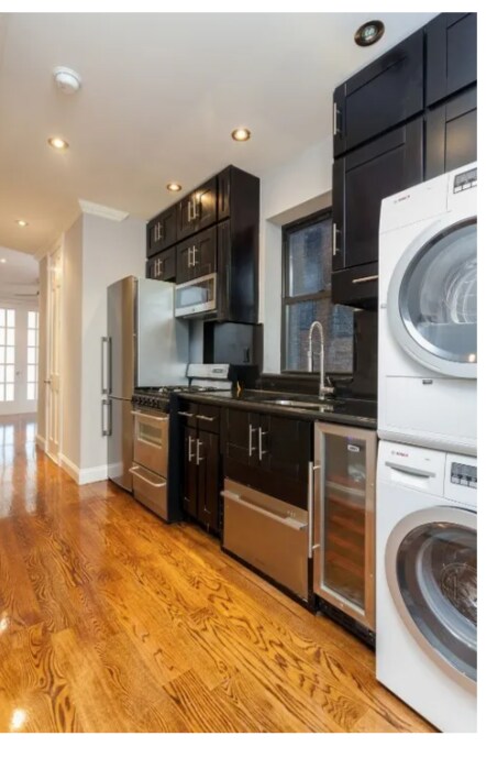 W. 126 St, Amsterdam Ave in New York, NY - Building Photo - Building Photo