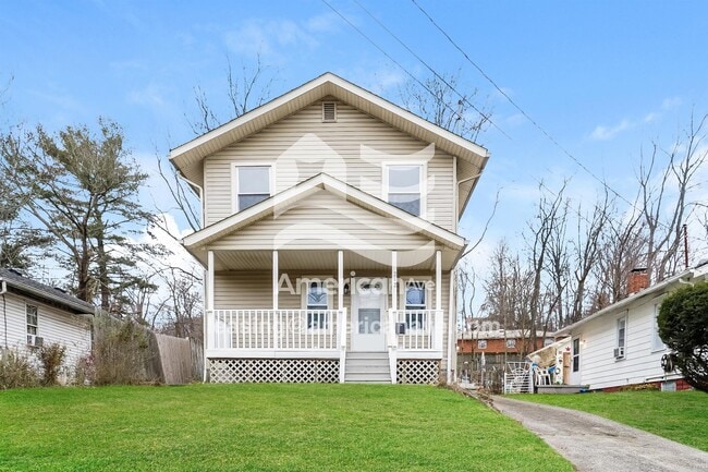 242 E Park Blvd