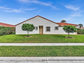 6277 Heliconia Rd in Delray Beach, FL - Building Photo - Building Photo