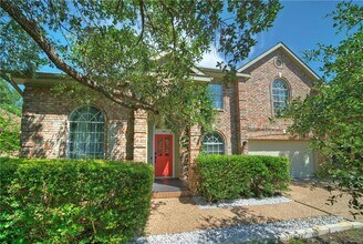 10907 Grassmere Ct in Austin, TX - Building Photo - Building Photo